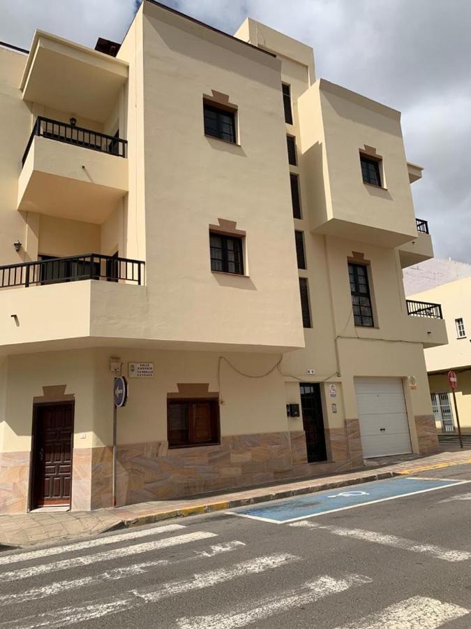 Calle Eusebio Carballo II Corralejo Exterior photo